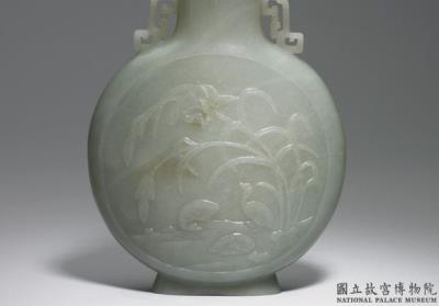 图片[2]-Jade vessel imitating a bronze hu with aquatic fowl motif, Qing dynasty, Qianlong reign (1736-1795)-China Archive